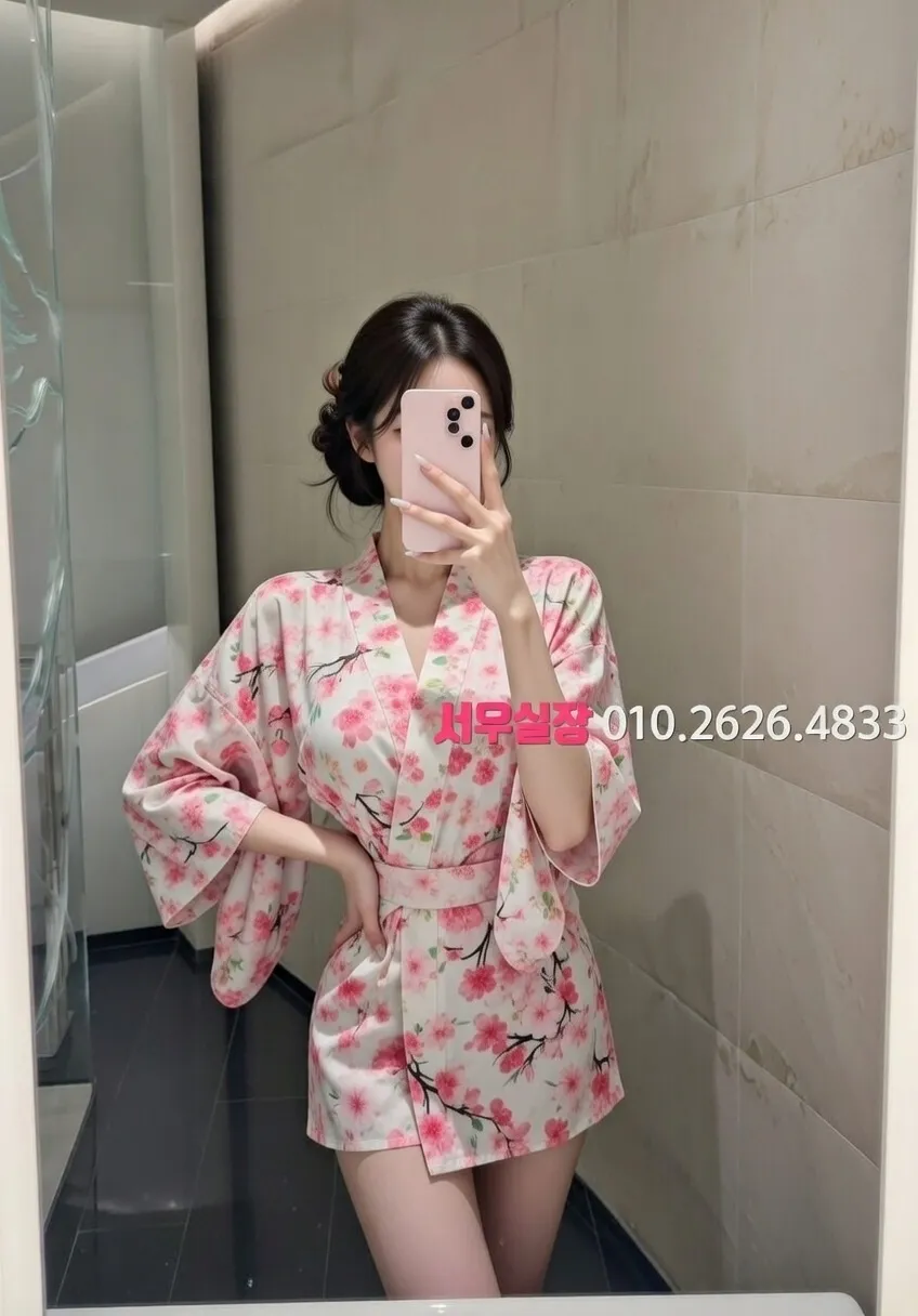 서초 미러룸 프리미엄 라인업 38번 프로필